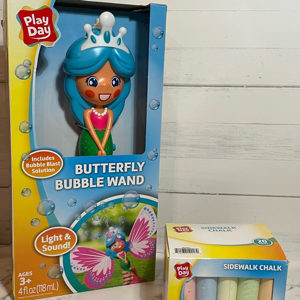 Play Day Light & Sound Butterfly Bubble Wand + Chalk